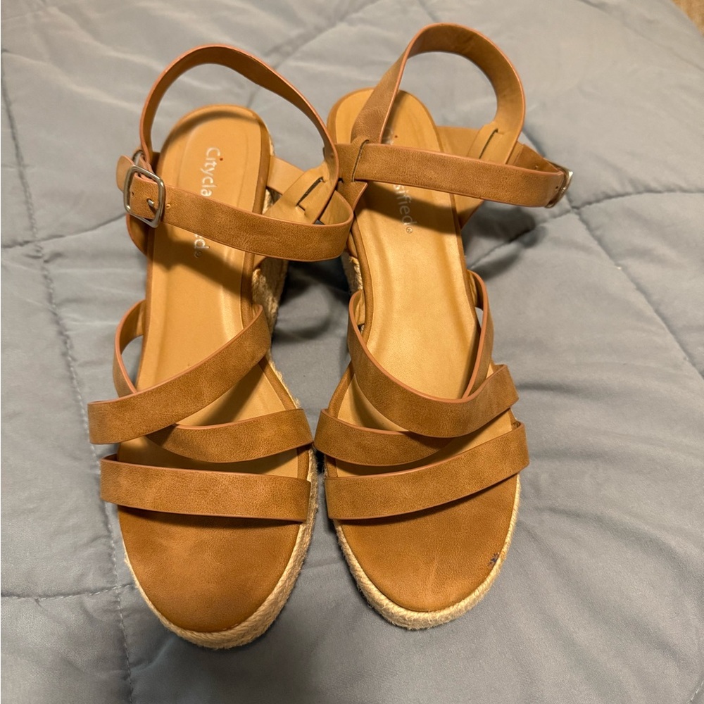 Cityclassified Women's Tan Strappy Sandals